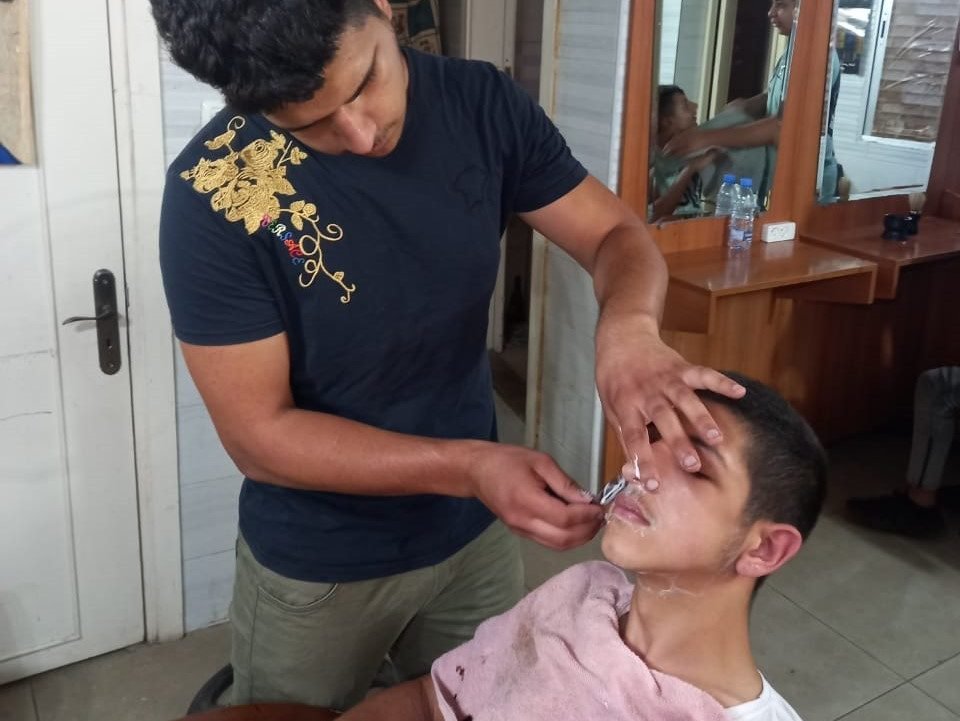 Sabra - Barber Program 2 (960x1024)